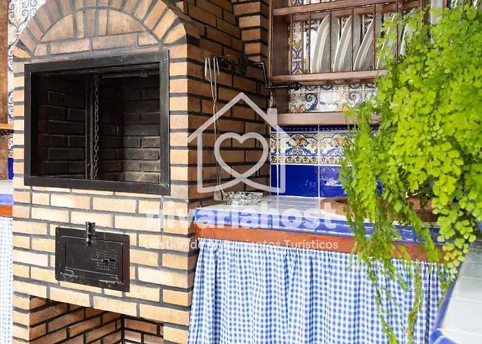 Ave Fenix San Isidro, By Nivariahost